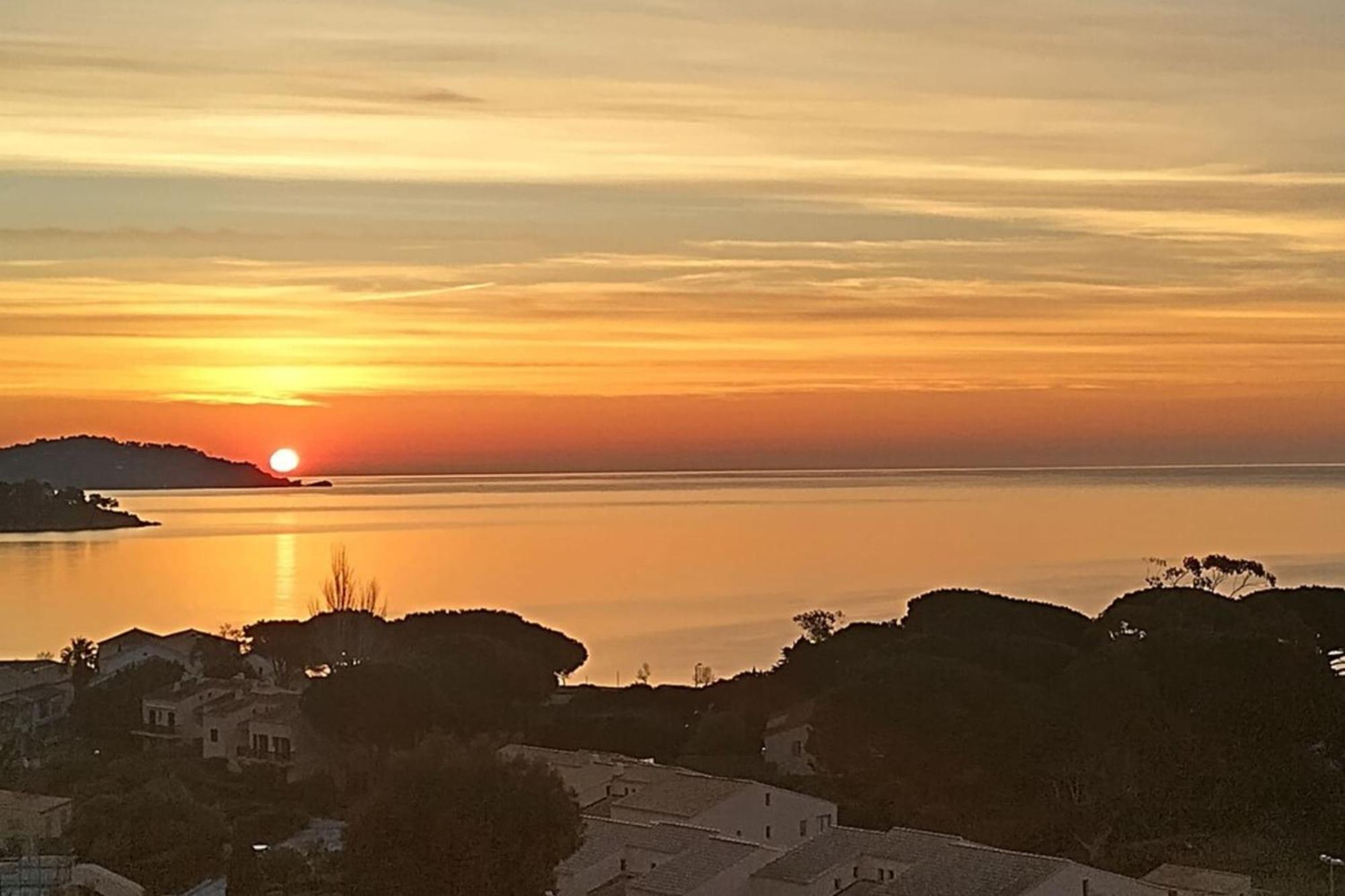 Ferienwohnung T2 In Saint-Clair - Exceptional View! Rated 3 Le Lavandou Exterior foto